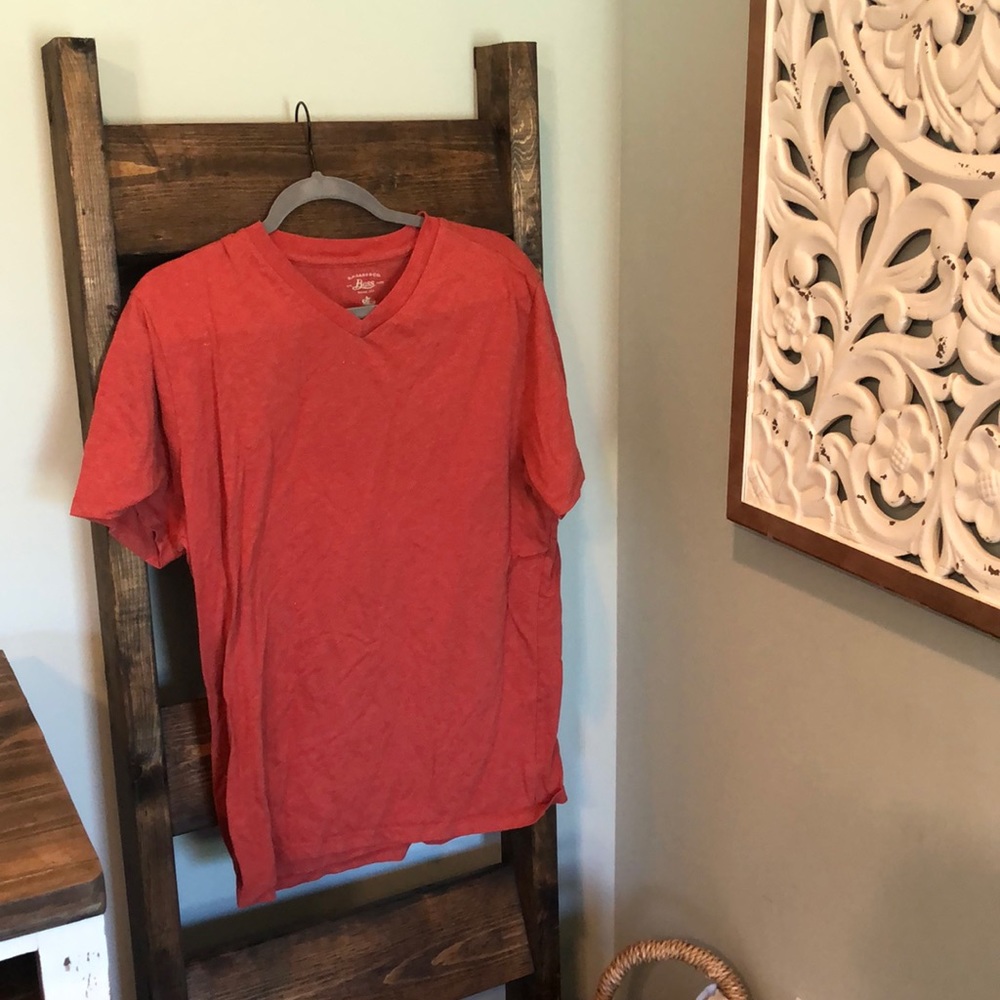 Bass large v neck tee